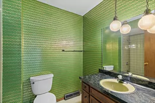 318 Laurel Ln, Dekalb, IL 60115 - Photo 16
