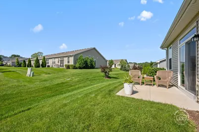 910 Darwin Street, North Aurora, IL 60542 - Photo 14