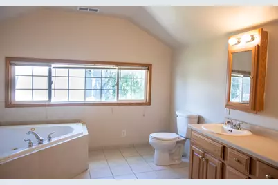 224 N Maple Street, Gilman, IL 60938 - Photo 20