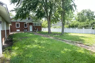224 N Maple St, Gilman, IL 60938 - Photo 28