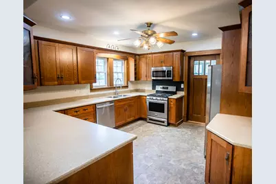 224 N Maple Street, Gilman, IL 60938 - Photo 8