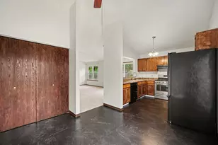 3512 Portsmouth Dr, Zion, IL 60099 - Photo 8