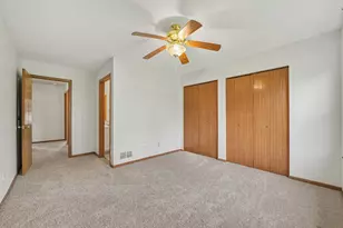 3512 Portsmouth Dr, Zion, IL 60099 - Photo 4