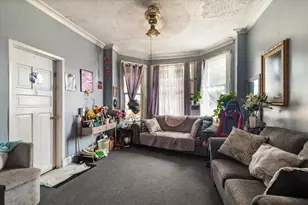 1922 N Central Park Ave, Chicago, IL 60647 - Photo 4