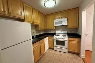 677 S River Rd, Des Plaines, IL 60016 - Photo 10