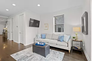 2911 N Richmond St, Chicago, IL 60618 - Photo 12