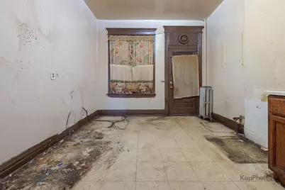 1512 S Sawyer Avenue, Chicago, IL 60623 - Photo 12