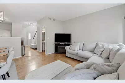 201 Nicole Drive #C, South Elgin, IL 60177 - Photo 2
