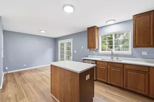 3183 Impressions Dr, Lake in the Hills, IL 60156 - Photo 10