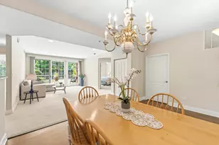 543 N Hough St, Barrington, IL 60010 - Photo 6