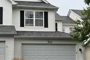 542 Peregrine Pkwy, Bartlett, IL 60103 - Photo 1