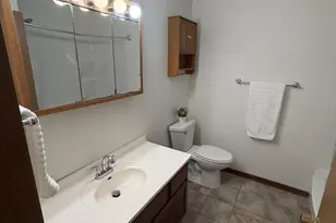 391 S Collins St, South Elgin, IL 60177 - Photo 12