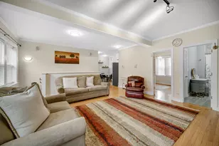 4027 N Mozart St, Chicago, IL 60618 - Photo 8