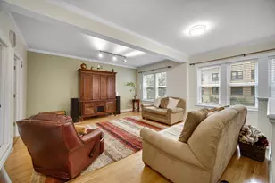 4027 N Mozart St, Chicago, IL 60618 - Photo 10