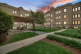 4027 N Mozart St, Chicago, IL 60618 - Photo 2