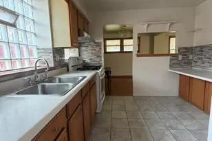 442 W 126th St, Chicago, IL 60628 - Photo 8