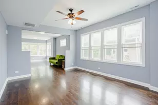 2906 N Harding Ave, Chicago, IL 60618 - Photo 10