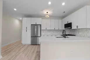 4447 S Calumet Ave, Chicago, IL 60653 - Photo 14