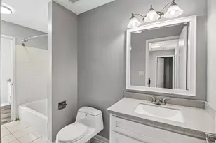 702 Buffalo Cir, Carol Stream, IL 60188 - Photo 6