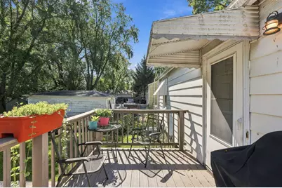 677 Clark Street, Elgin, IL 60123 - Photo 38
