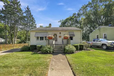 677 Clark Street, Elgin, IL 60123 - Photo 2