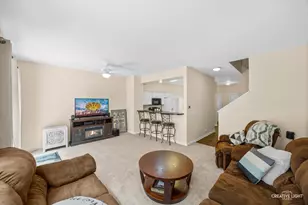 8145 Sierra Woods Ln, Carpentersville, IL 60110 - Photo 14