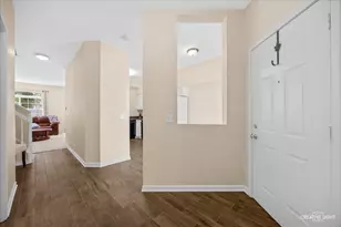 8145 Sierra Woods Ln, Carpentersville, IL 60110 - Photo 4