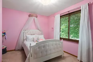 1360 Knottingham Dr, Gurnee, IL 60031 - Photo 18