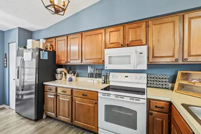 1744 Ranchview Drive, Naperville, IL 60565 - Photo 10