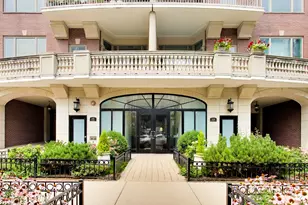508 W Melrose St, Chicago, IL 60657 - Photo 1
