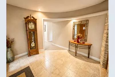 7328 Kinnikinnick Drive, Roscoe, IL 61073 - Photo 8
