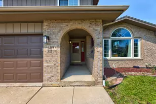 288 Heritage Pkwy, Romeoville, IL 60446 - Photo 4