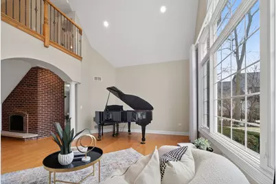 70 Forest Avenue, Naperville, IL 60540 - Photo 10