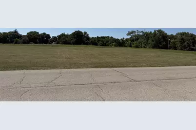 353 S Division Street, Harvard, IL 60033 - Photo 4