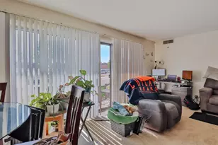18320 Cherry Creek Dr, Homewood, IL 60430 - Photo 12