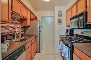 18320 Cherry Creek Dr, Homewood, IL 60430 - Photo 8