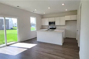 2253 Cobble Spgs Dr, Wonder Lake, IL 60097 - Photo 6