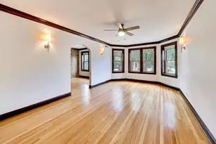 4646 N Seeley Ave, Chicago, IL 60625 - Photo 2