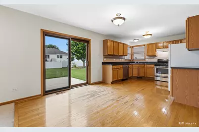 1636 Mallards Cove, Beecher, IL 60401 - Photo 8