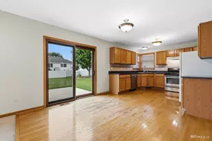1636 Mallards Cove, Beecher, IL 60401 - Photo 8