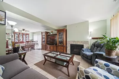 865 Oxford Place #865, Wheeling, IL 60090 - Photo 2