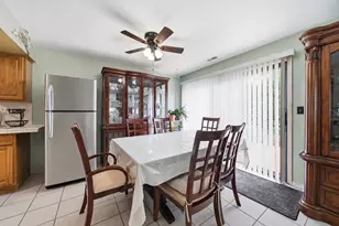865 Oxford Pl, Wheeling, IL 60090 - Photo 12