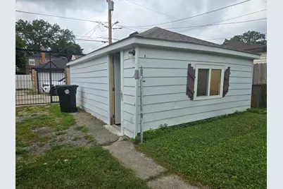 2106 S 22nd Avenue, Broadview, IL 60155 - Photo 8