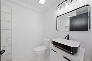 638 E 65th St, Chicago, IL 60637 - Photo 16
