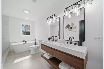 638 E 65th Street, Chicago, IL 60637 - Photo 14