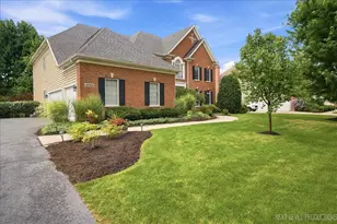 3N956 Walt Whitman Rd, Saint Charles, IL 60175 - Photo 2