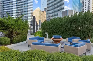225 N Columbus Dr, Chicago, IL 60601 - Photo 18