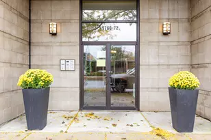 5766 N Lincoln Ave, Chicago, IL 60659 - Photo 2