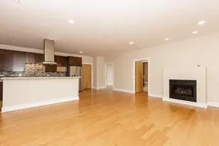 5766 N Lincoln Ave, Chicago, IL 60659 - Photo 10