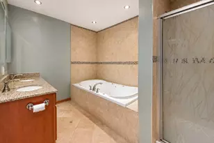 6582 Tealwood Dr, Lisle, IL 60532 - Photo 16